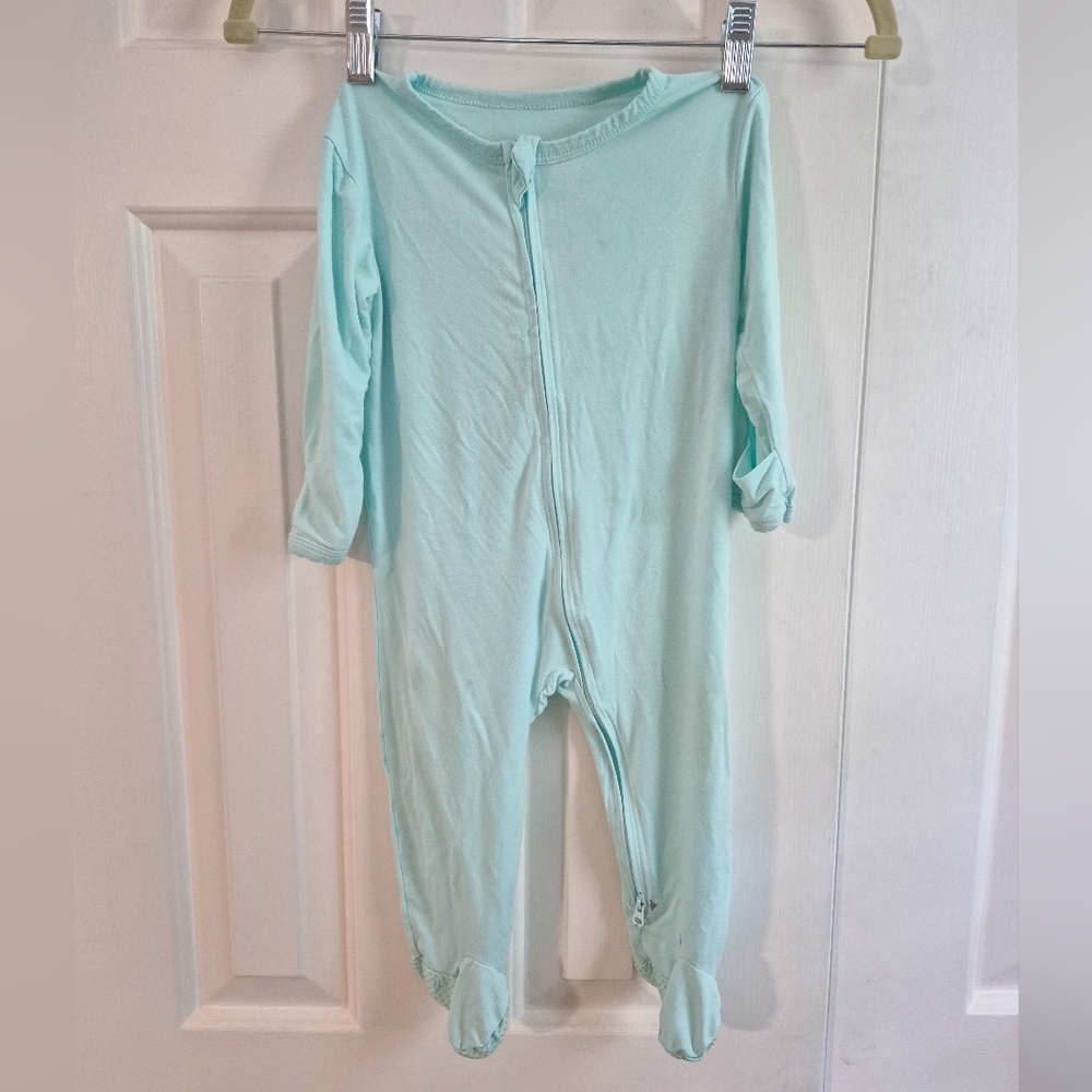 🌼$4 Blue Zippie Sleeper